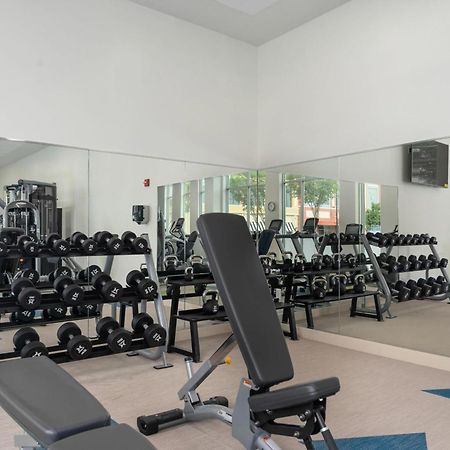 Element Hampton Peninsula Town Center Hotell Eksteriør bilde
