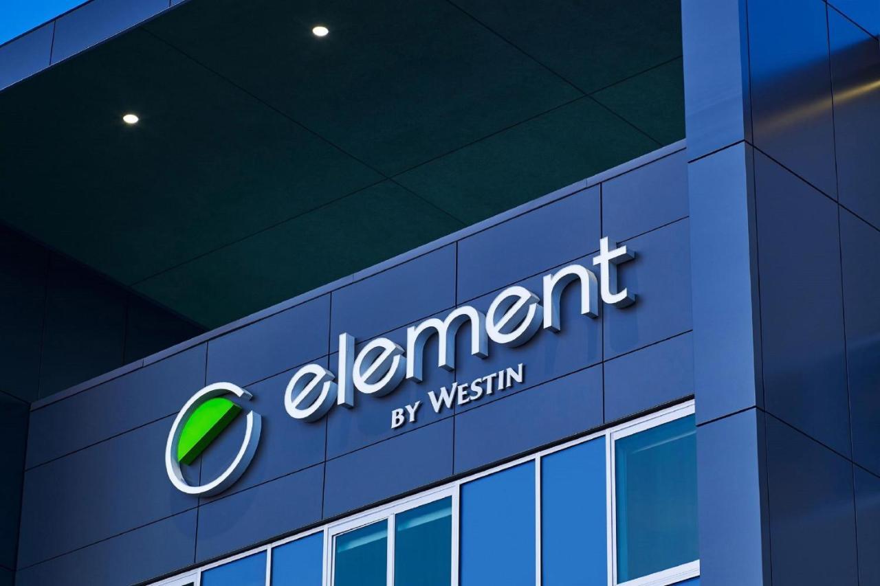 Element Hampton Peninsula Town Center Hotell Eksteriør bilde