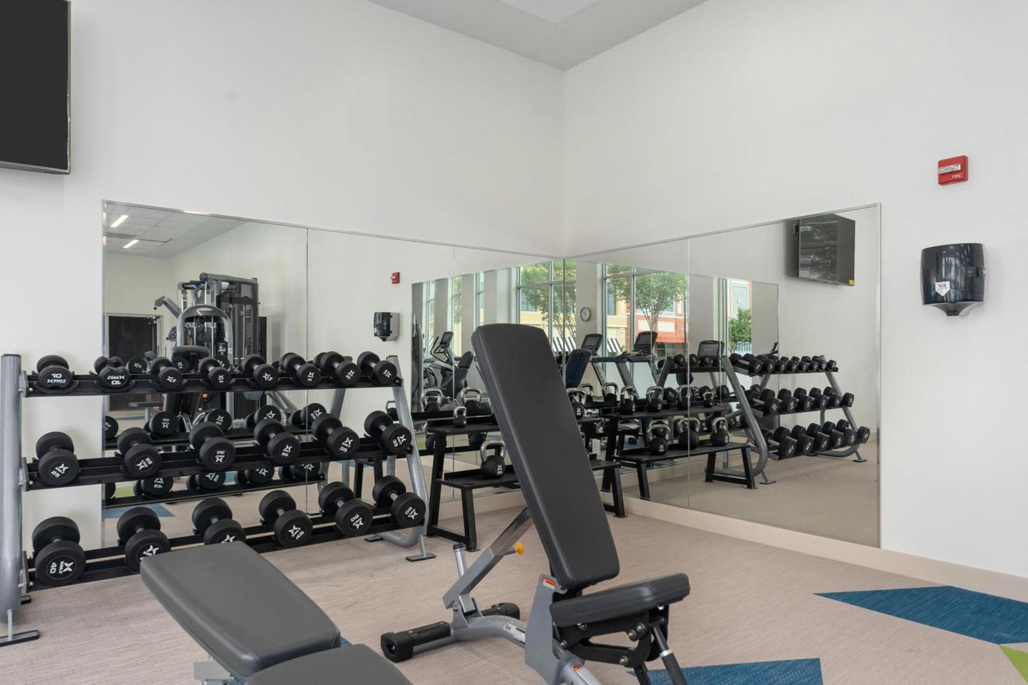 Element Hampton Peninsula Town Center Hotell Eksteriør bilde